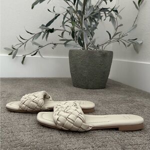 A New Day Woven Slide Sandals Cream Neutral Size 6.5